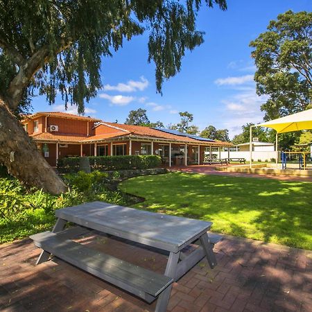 Banksia Tourist Park Hotel Perth Kültér fotó